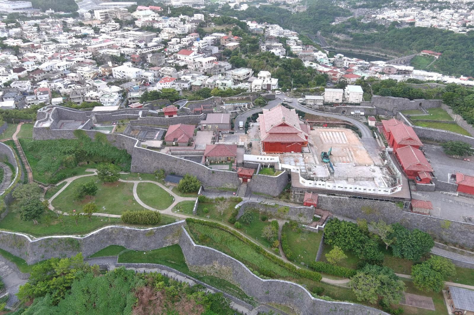 A different view of the castle walls and surrounding city.