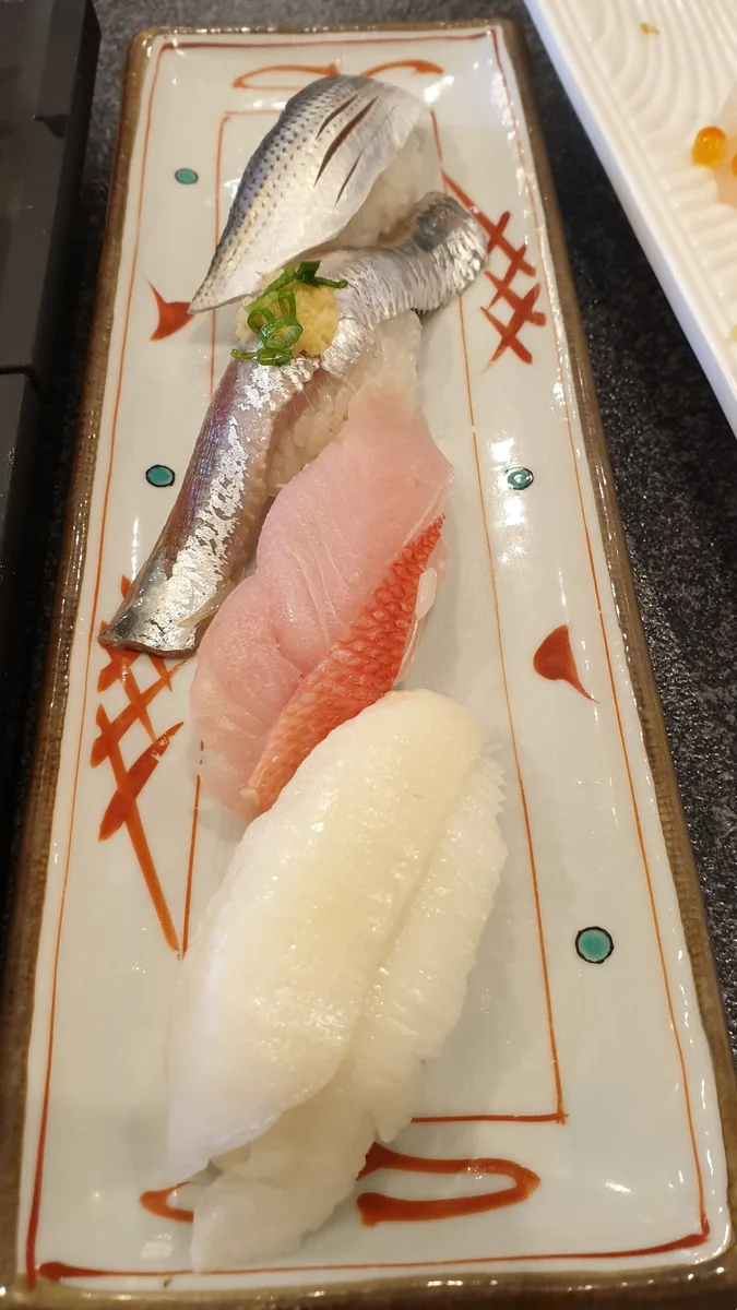 A sushi meal photographed in Akihabara in February 2019.